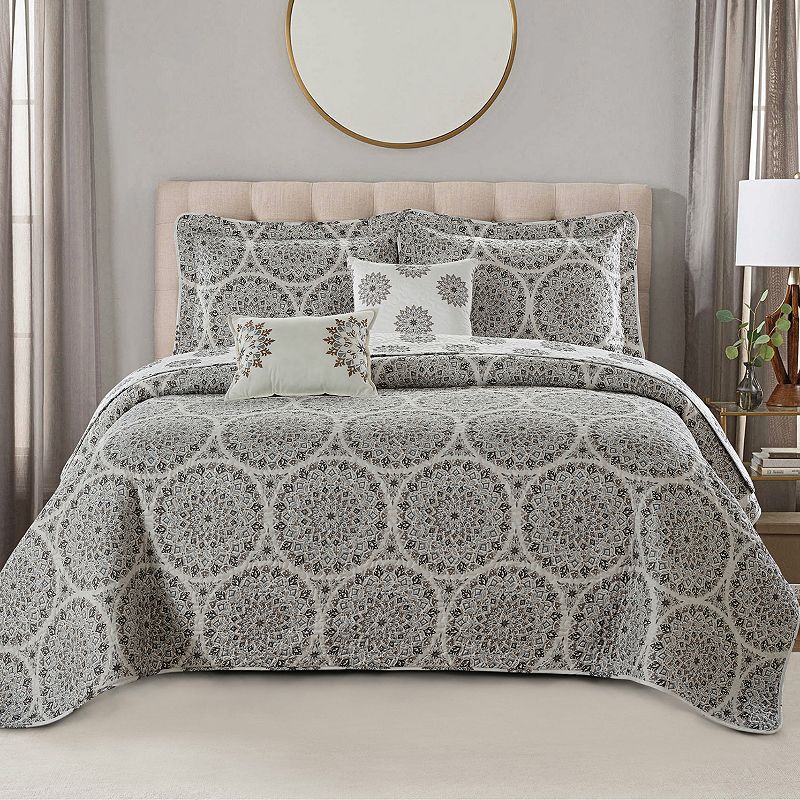 Home Soft Things 5 Piece Printed Microfiber Quilt Set - Tribal Medallion (Medallion-Light Grey) - Queen (90  x 90 )