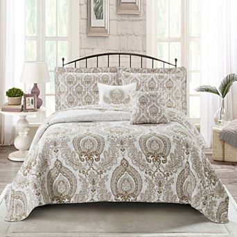 Serenta 5 pc Heart Damask Quilt Set with Coordinating Throw Pillows