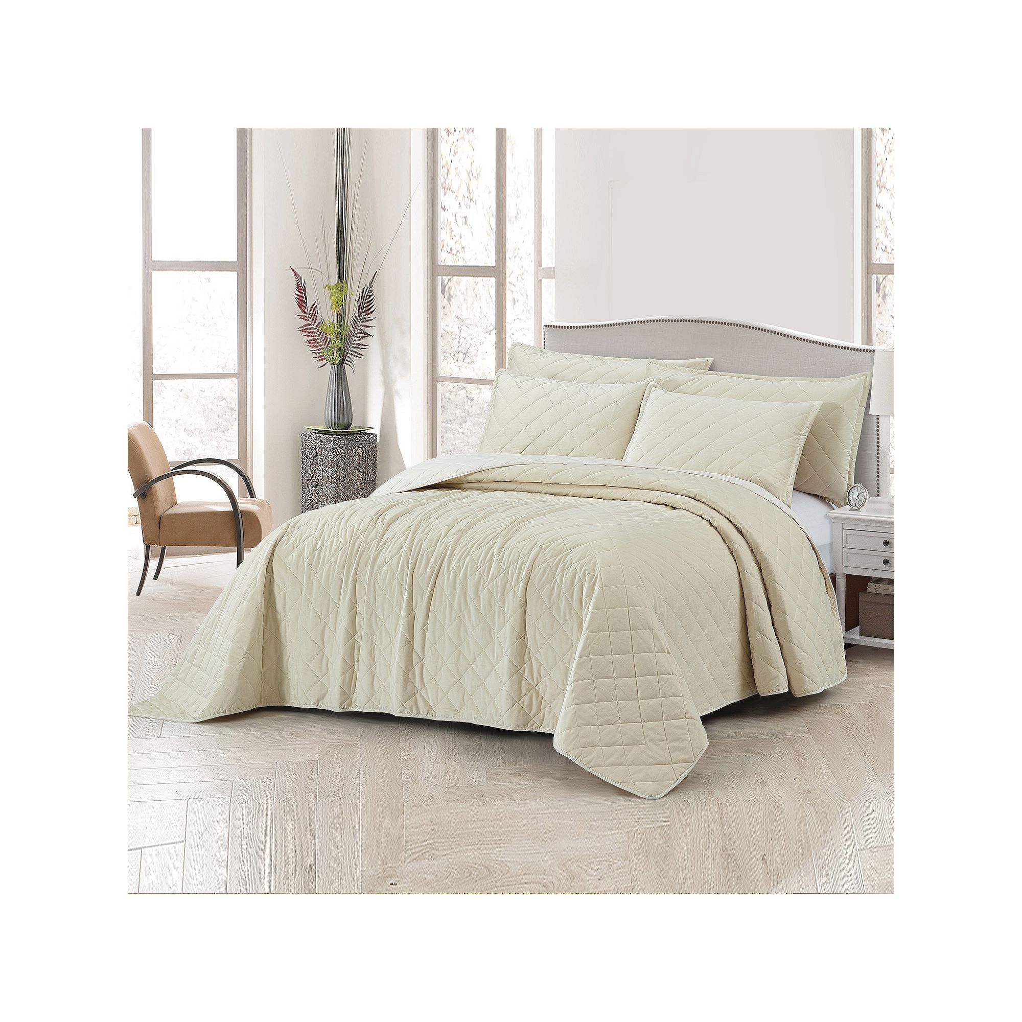 Serenta Velvet Quilt 5-Piece Bedspread & Sham Set, Gardenia