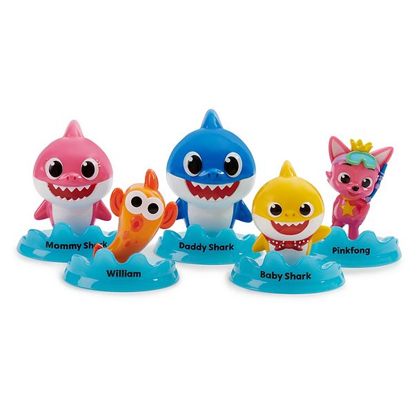 Pinkfong Baby Shark 5 Figure Figure Pack By Wowwee - roblox sound id baby shark