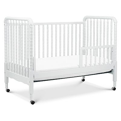 DaVinci Jenny Lind 3-in-1 Convertible Crib