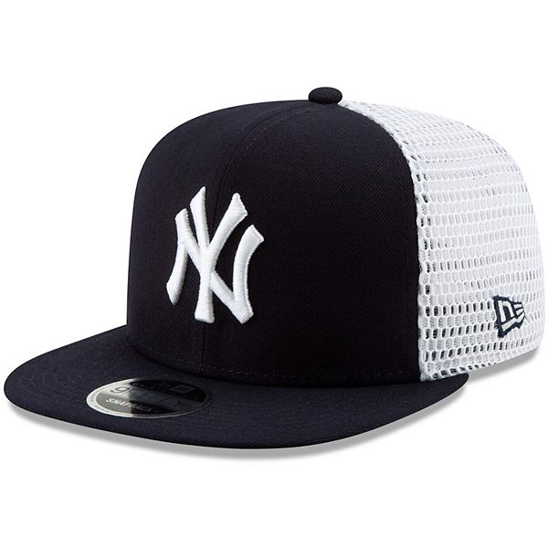 New Era New York Yankees Black On Black Snapback Cap 9fifty Limited Edition  : Sports & Outdoors 
