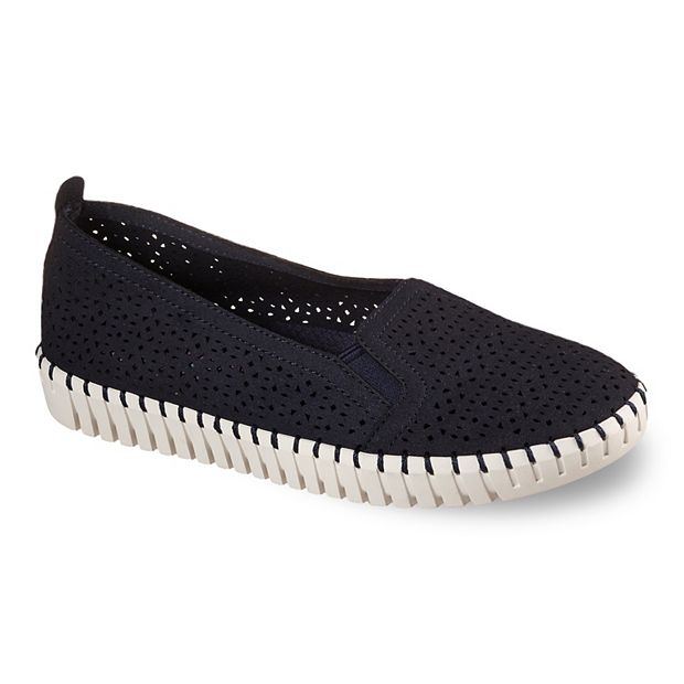 Sepulveda blvd skechers clearance