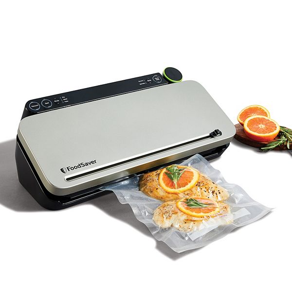 FoodSaver Multi-Use Food Preservation System with Built-In Handheld Sealer
