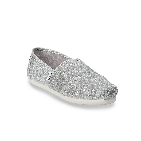 Toms shoes store for girls