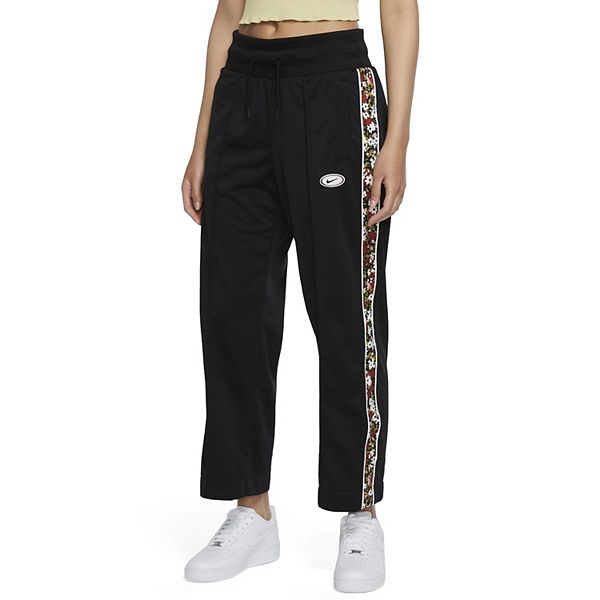 Women's Nike Cropped Pants