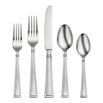 Oneida Butler 45 pc Flatware Set