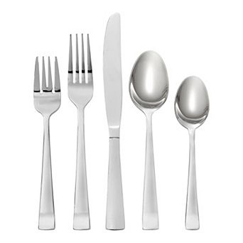Oneida Avery 90 pc Flatware Set