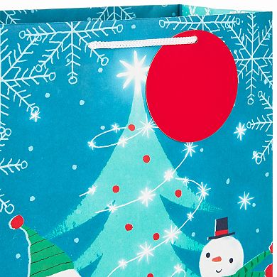 Hallmark Snowy Scenes Christmas Gift Bags in Assorted Sizes 8-Pack
