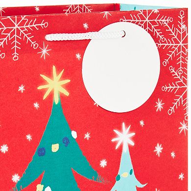 Hallmark Snowy Scenes Christmas Gift Bags in Assorted Sizes 8-Pack