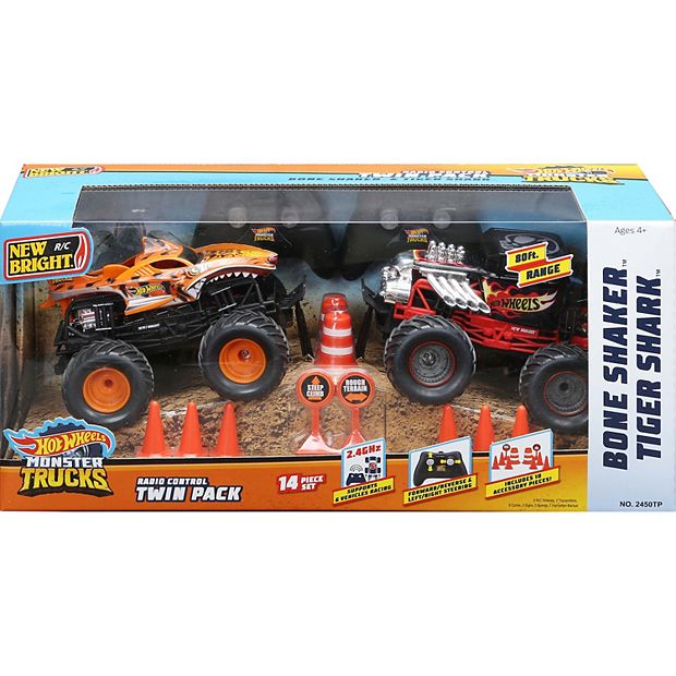  Hot Wheels RC Monster Trucks Bone Shaker in 1:15 Scale,  Remote-Control Toy Truck with Terrain Action Tires : Toys & Games