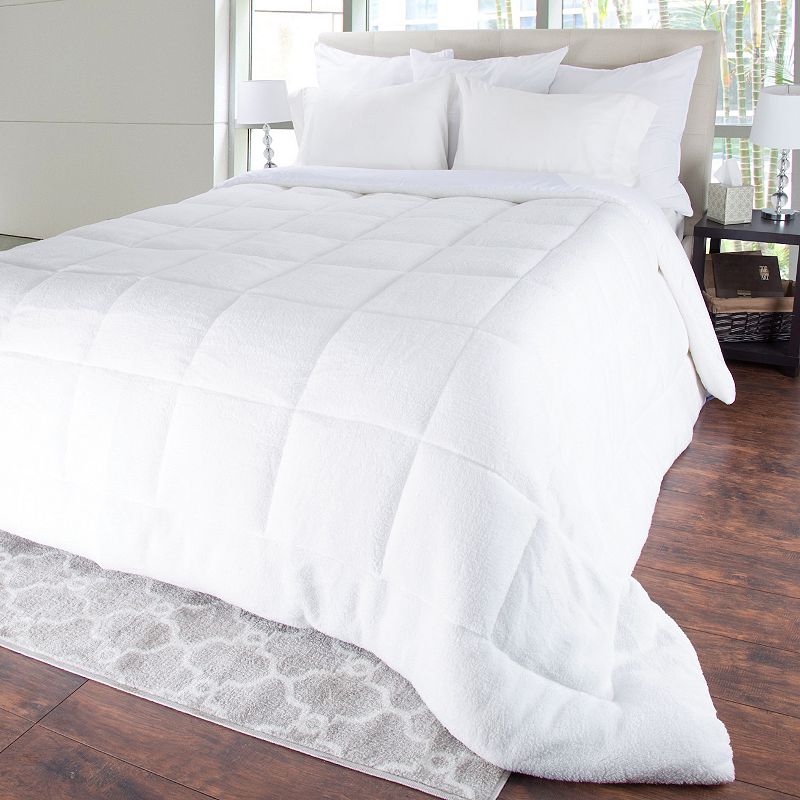 Hastings Home Reversible Down-Alternative Comforter, White, King