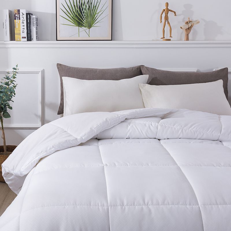 Dream On European Gusset Down-Alternative Comforter, White, Full/Queen