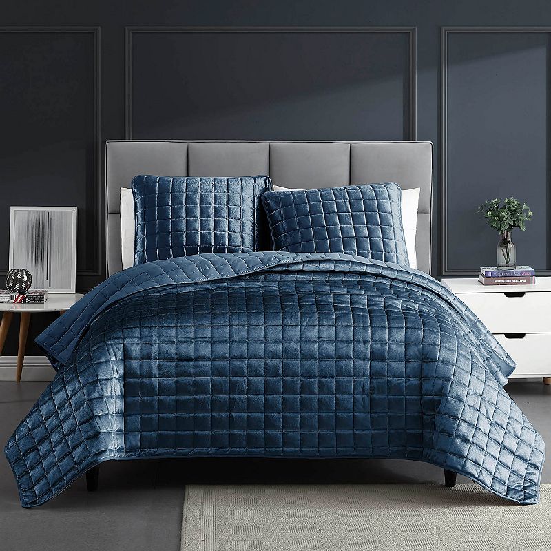 Riverbrook Home Lyndon 3-Piece Quilt Set and Shams, Blue, Queen