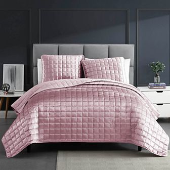 Riverbrook Home Lyndon 3 pc Quilt Set and Shams