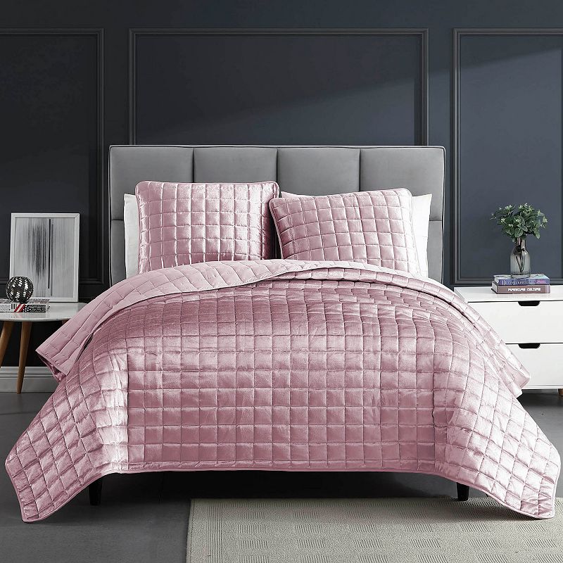 Riverbrook Home Lyndon 3-Piece Quilt Set and Shams, Pink, King