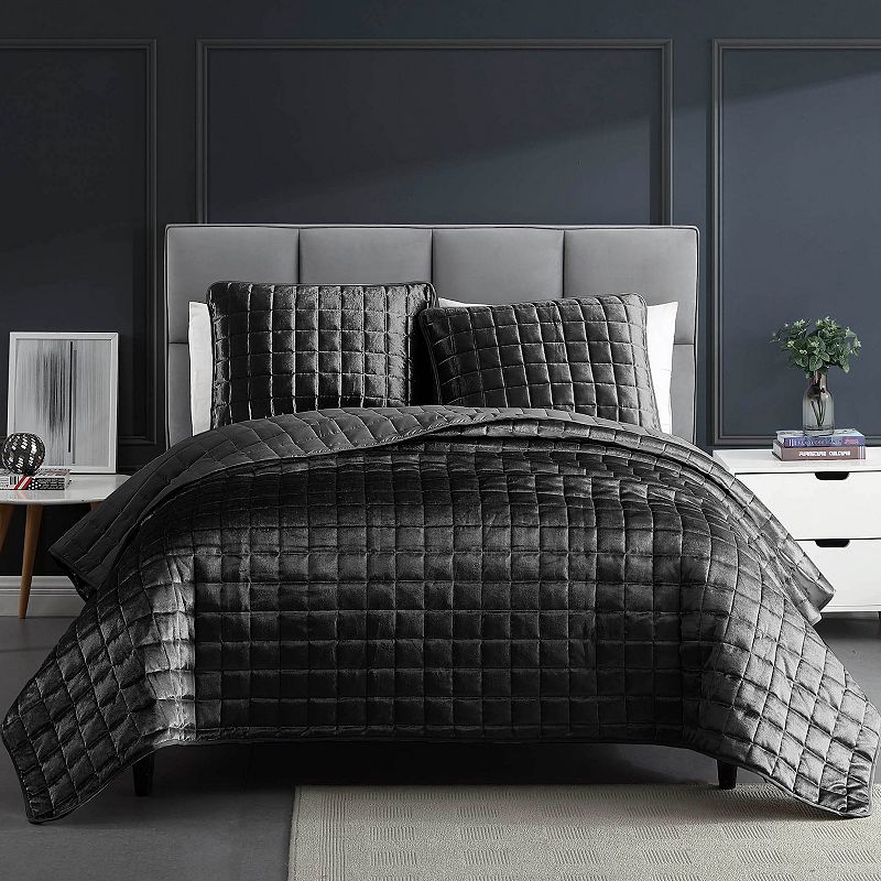 Riverbrook Home Lyndon 3-Piece Quilt Set and Shams, Grey, Queen