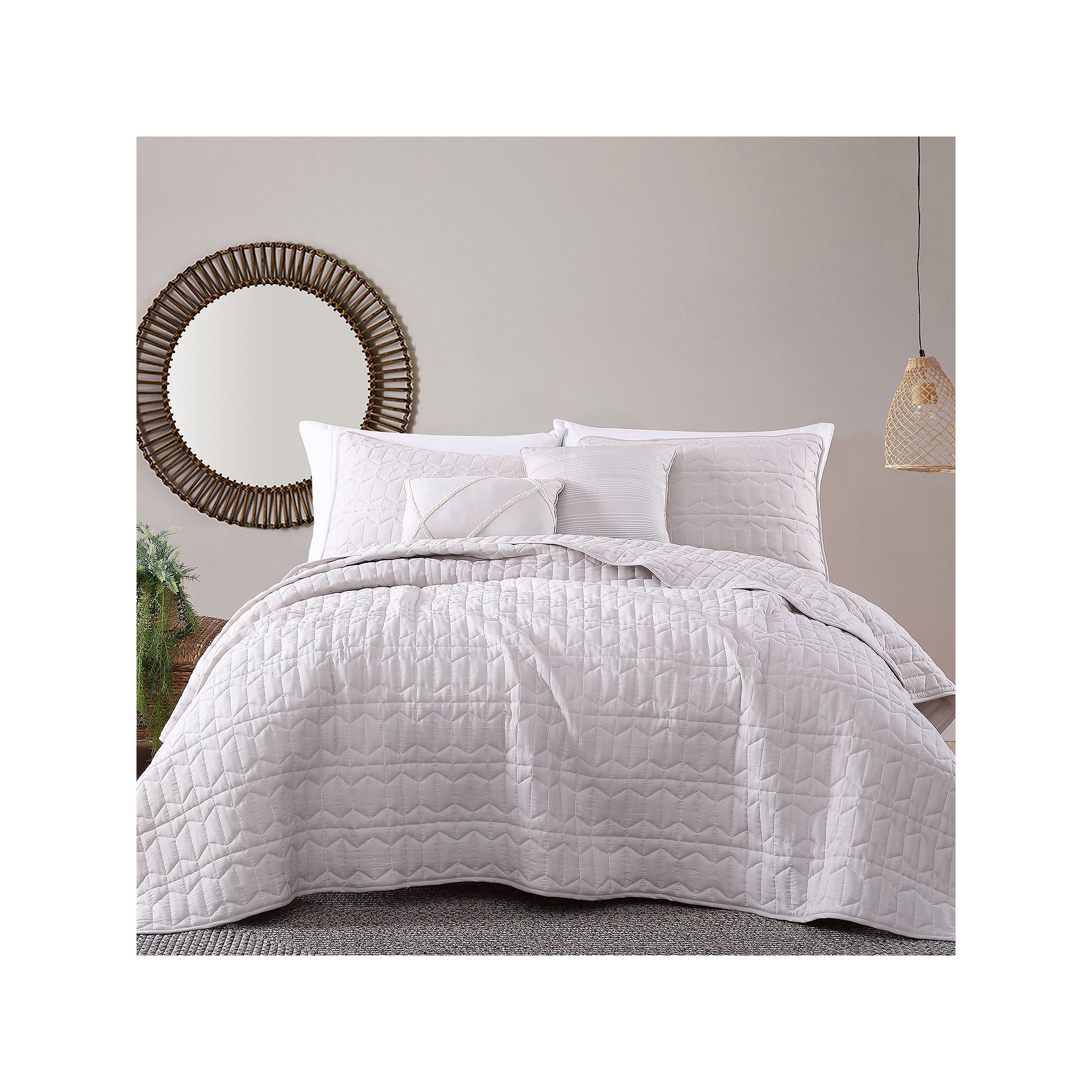 Onyx House Kori Soft Quilt Set with Decorative Pillows, Beige