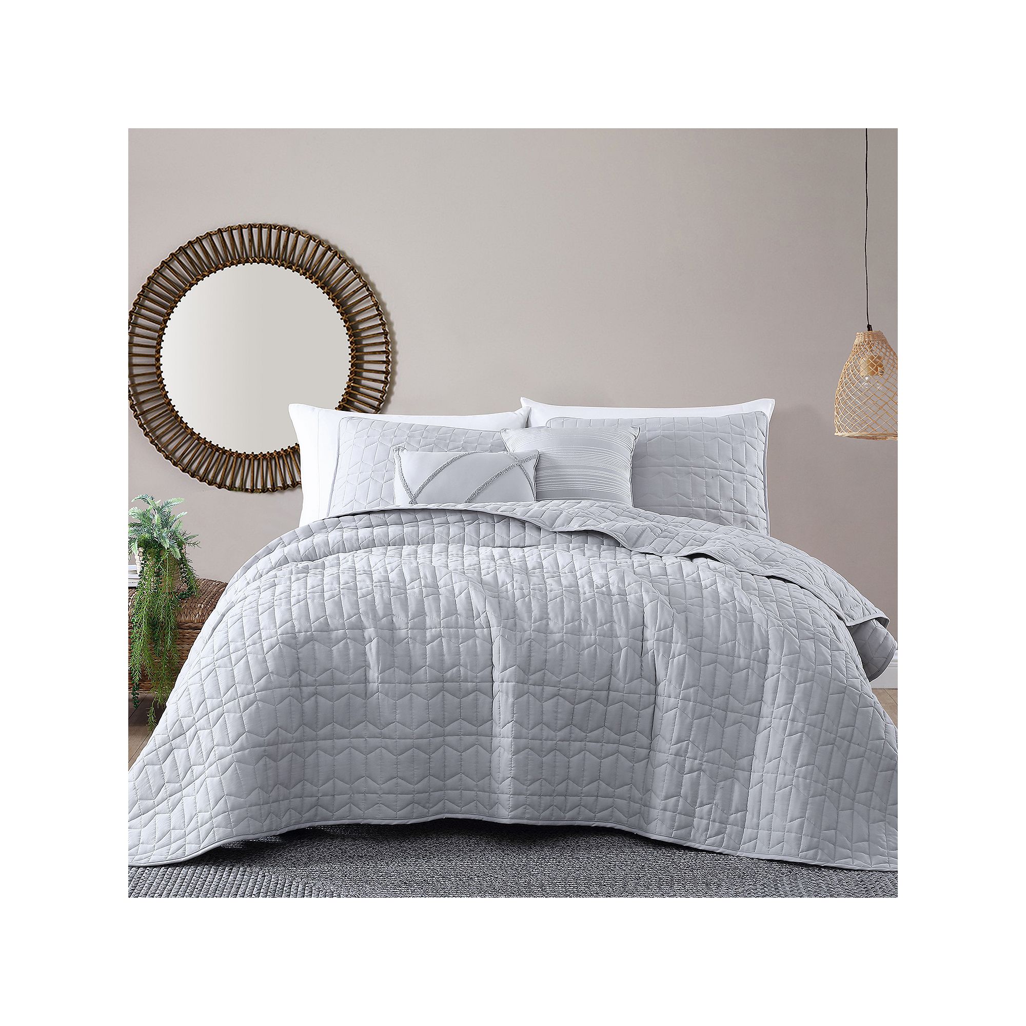 Onyx House Kori Soft Quilt Set with Decorative Pillows, Light Gray