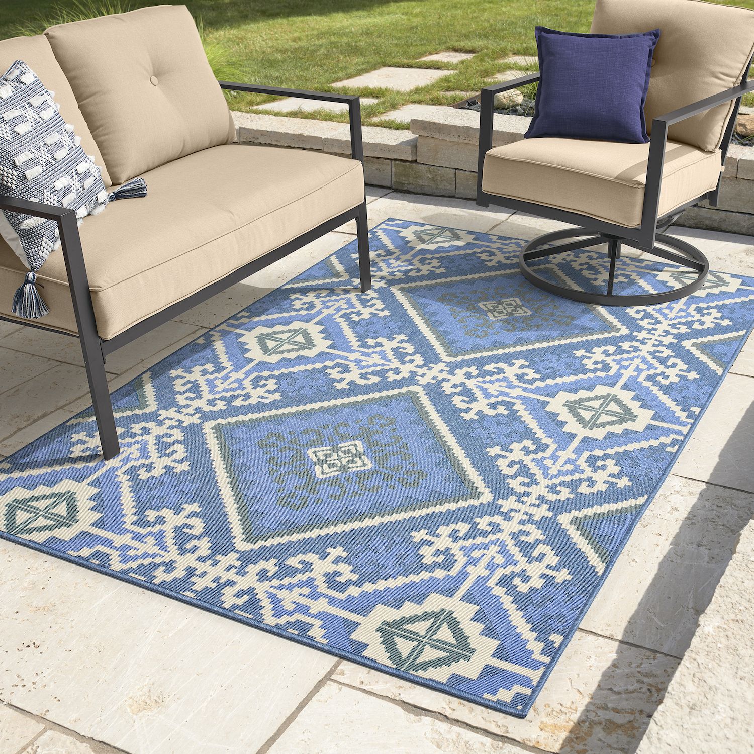 The Best Outdoor Area Rugs For Your Outdoor Living Areas