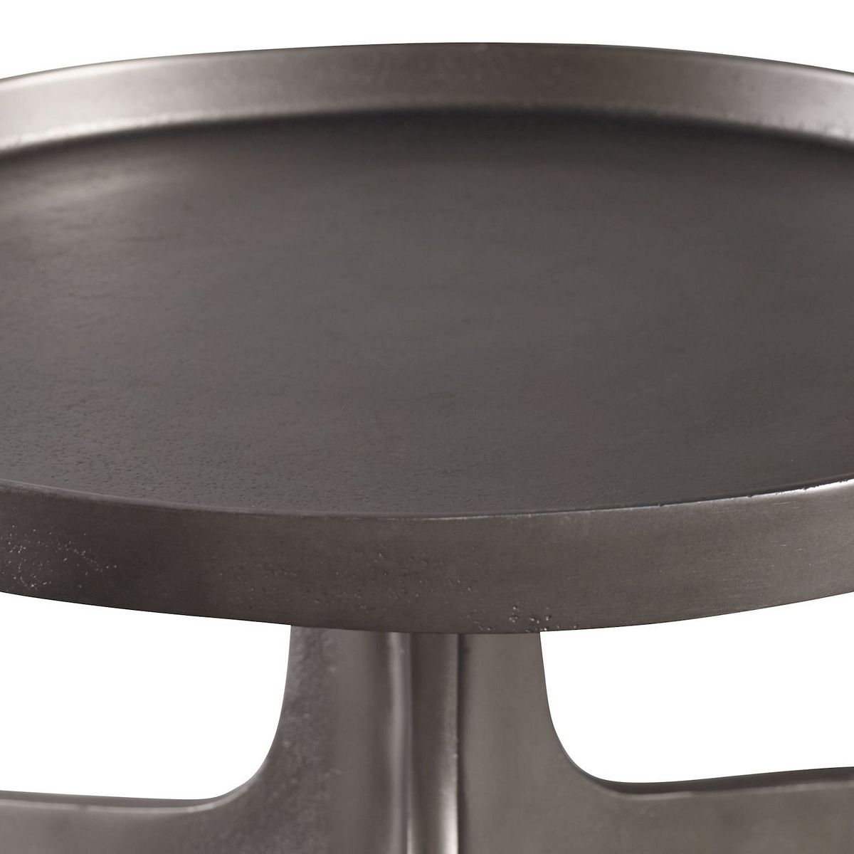 Close-up of the round tabletop edge and surface