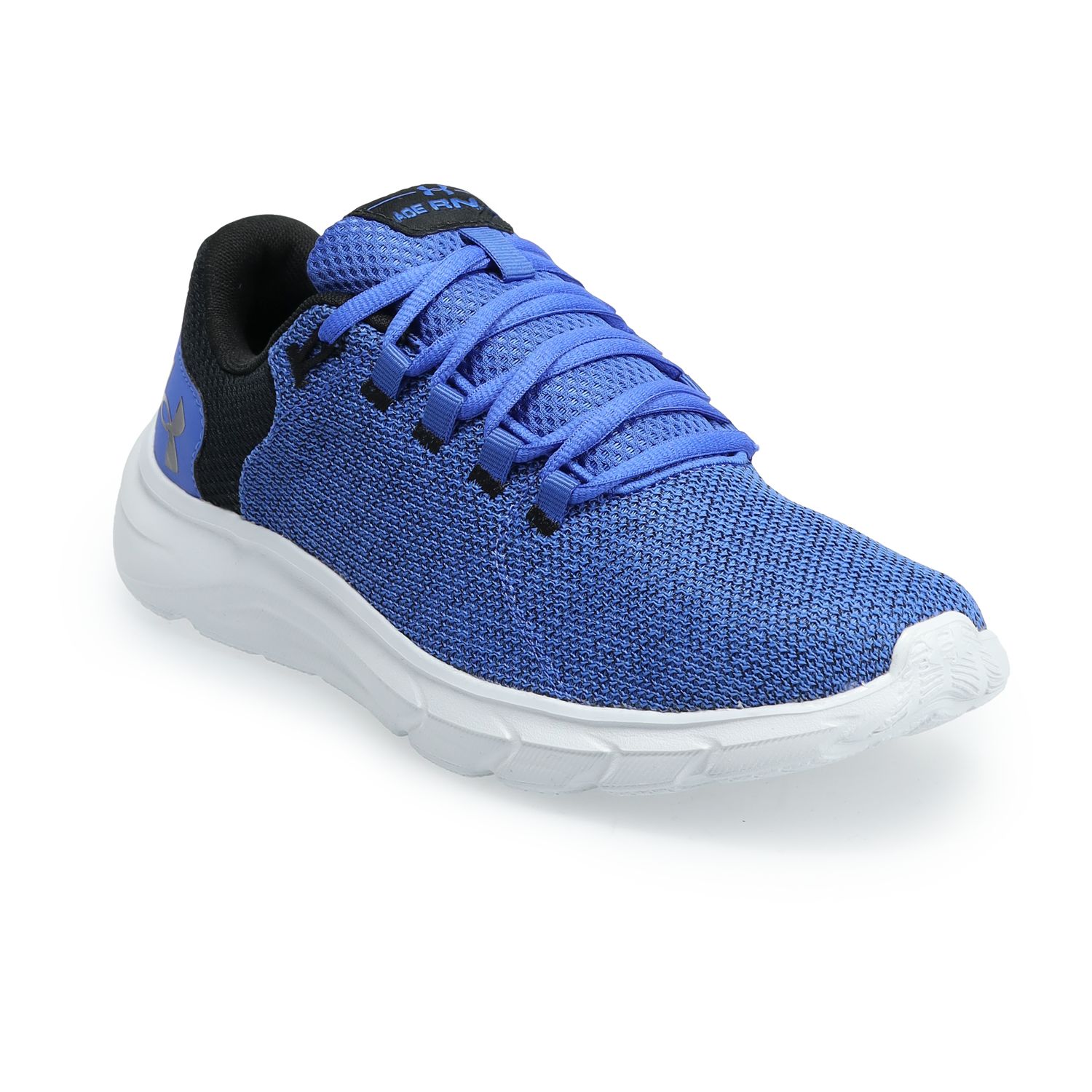 sports shoes for men below 300