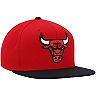 Men's Mitchell & Ness Red/Black Chicago Bulls Two-Tone Wool Snapback Hat