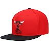 Men's Mitchell & Ness Red/Black Chicago Bulls Hardwood Classics Two-Tone Snapback Hat