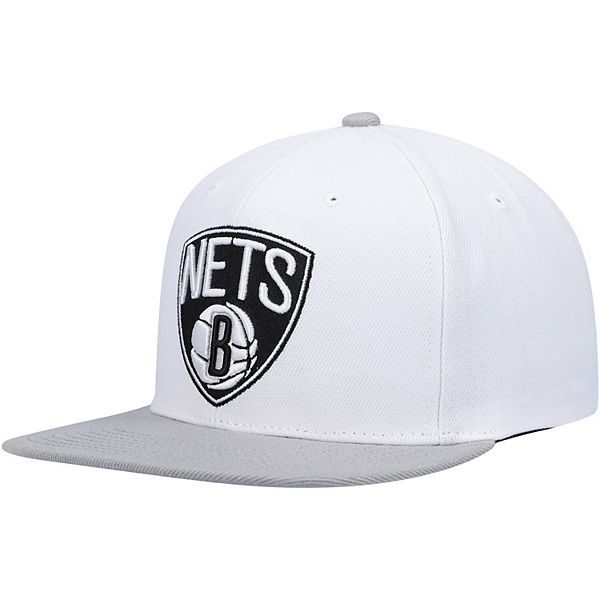 Men's Mitchell & Ness White Brooklyn Nets Core Basic Snapback Hat