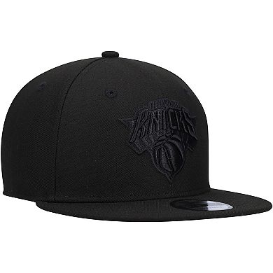 Men's New Era New York Knicks Black On Black 9FIFTY Snapback Hat