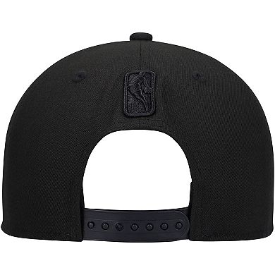 Men's New Era New York Knicks Black On Black 9FIFTY Snapback Hat