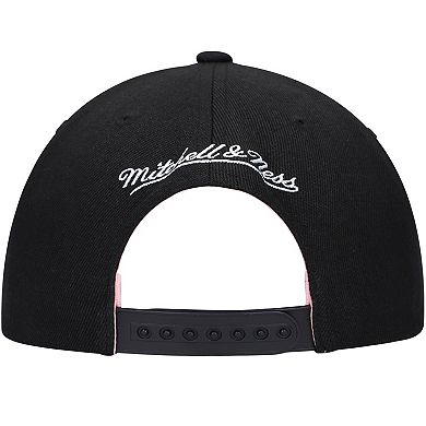 Men's Mitchell & Ness Black/Pink Chicago Bulls Santa Ana Under Prime Snapback Hat