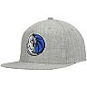 Men's Mitchell & Ness Heathered Gray Dallas Mavericks Team Snapback Hat