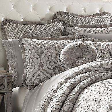 37 West Lafayette Silver Comforter Set with Shams