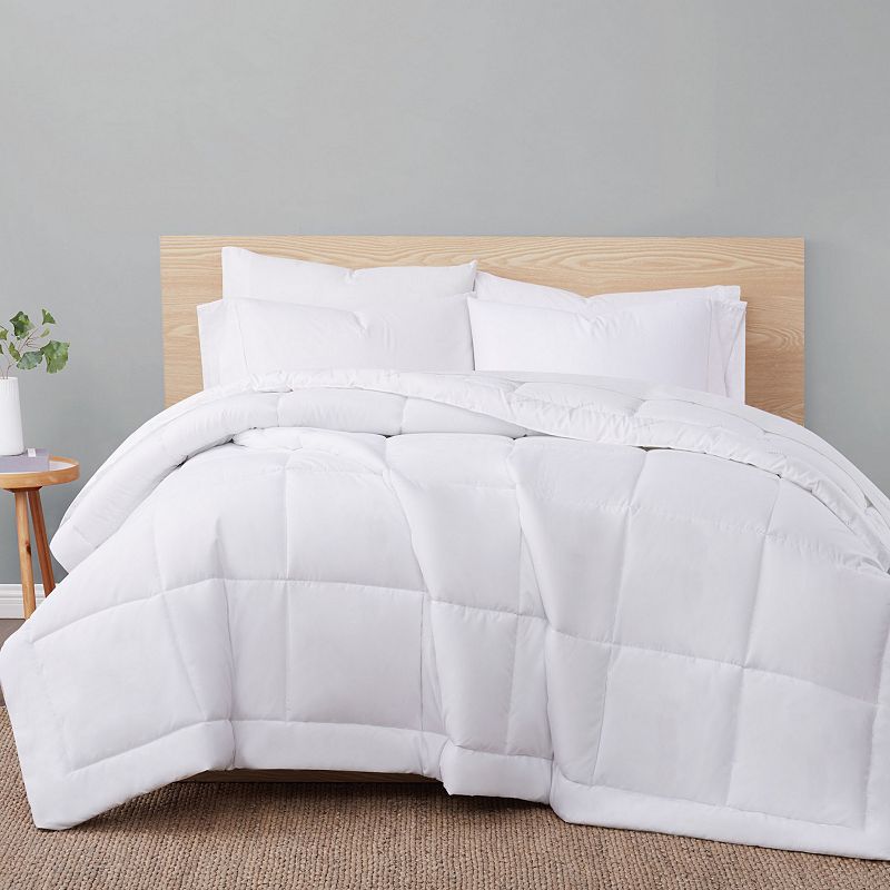 London Fog Super Down-Alternative Comforter, White, King