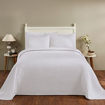 Better Trends Sophia Matelasse Bedspread or Sham