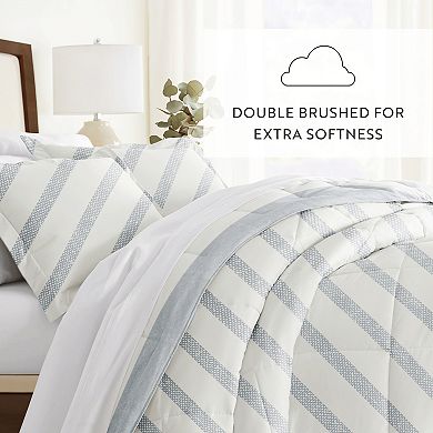 Home Collection Distressed Stripe Reversible Comforter