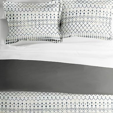 Home Collection Premium Ultra Soft Etched Gate Pattern Reversible Duvet Cover Set