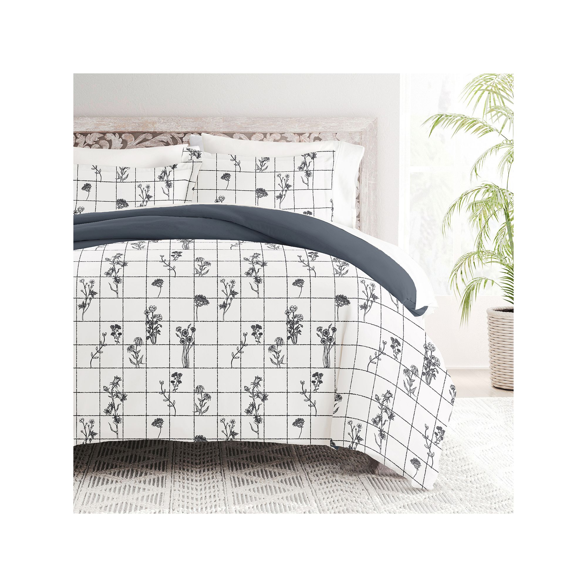 Home Collection Premium Ultra Soft Flower Field Pattern Reversible Duvet Co