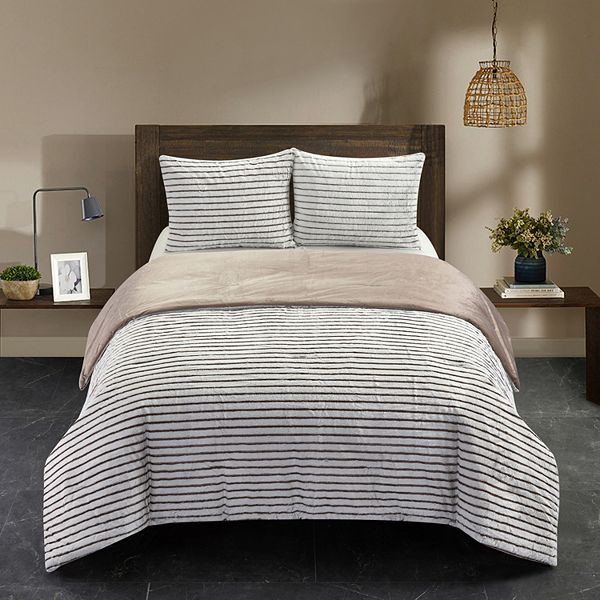 Dearfoams Drydon Waffle Plush Comforter Set with Sherpa Reverse
