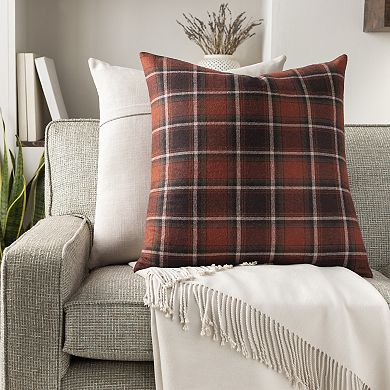 Decor 140 Catalina Traditional Throw Pillow