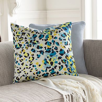 Decor 140 Antonia Modern Throw Pillow