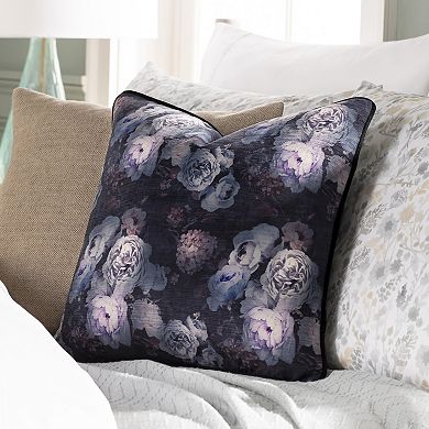 Decor 140 Rafaela Traditional Throw Pillow