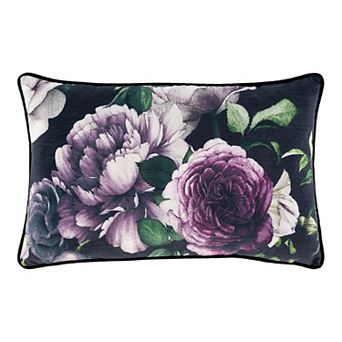 Decor 140 Rafaela Traditional Throw Pillow