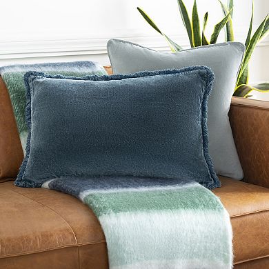 Decor 140 Elizabeth Cottage Throw Pillow