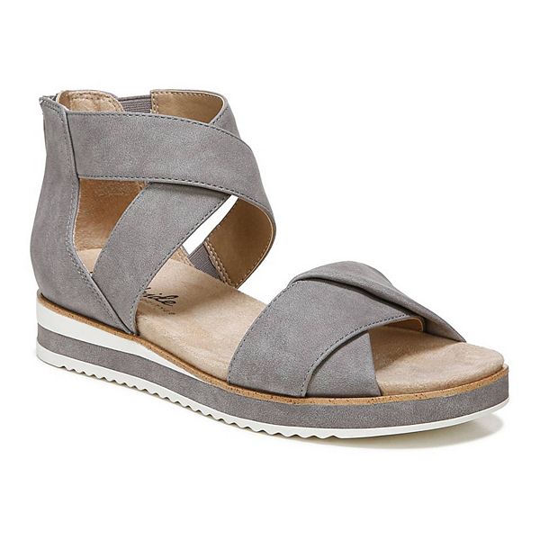 zoom sandals
