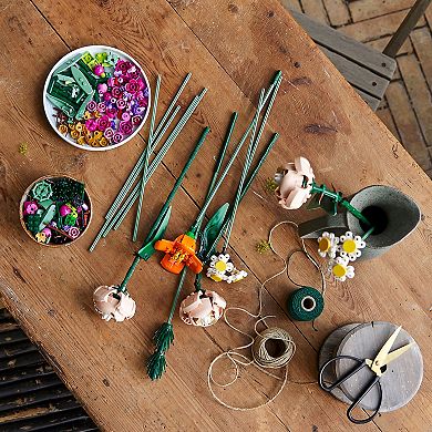 LEGO Flower Bouquet 10280 Building Kit (756 Pieces)