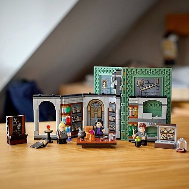 LEGO Harry Potter Hogwarts Moment: Potions Class Building Kit 76373