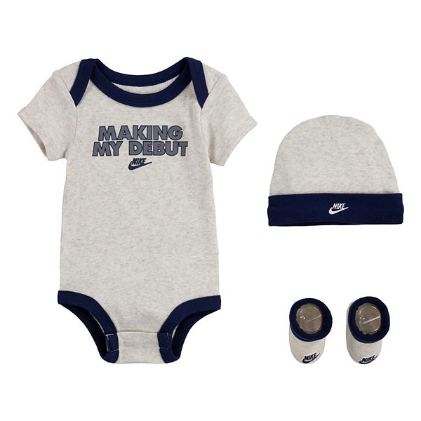 Baby Boy Nike "Making My Debut" Bodysuit, Hat & Booties Gift Set