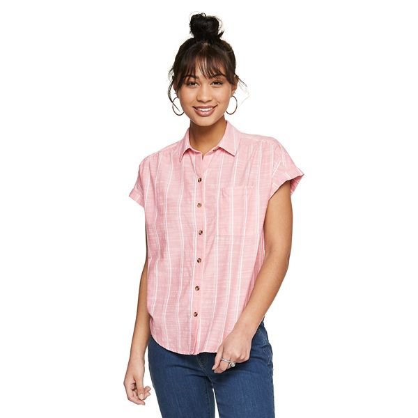 Juniors' SO® Short Sleeve Shirttail Camp Shirt